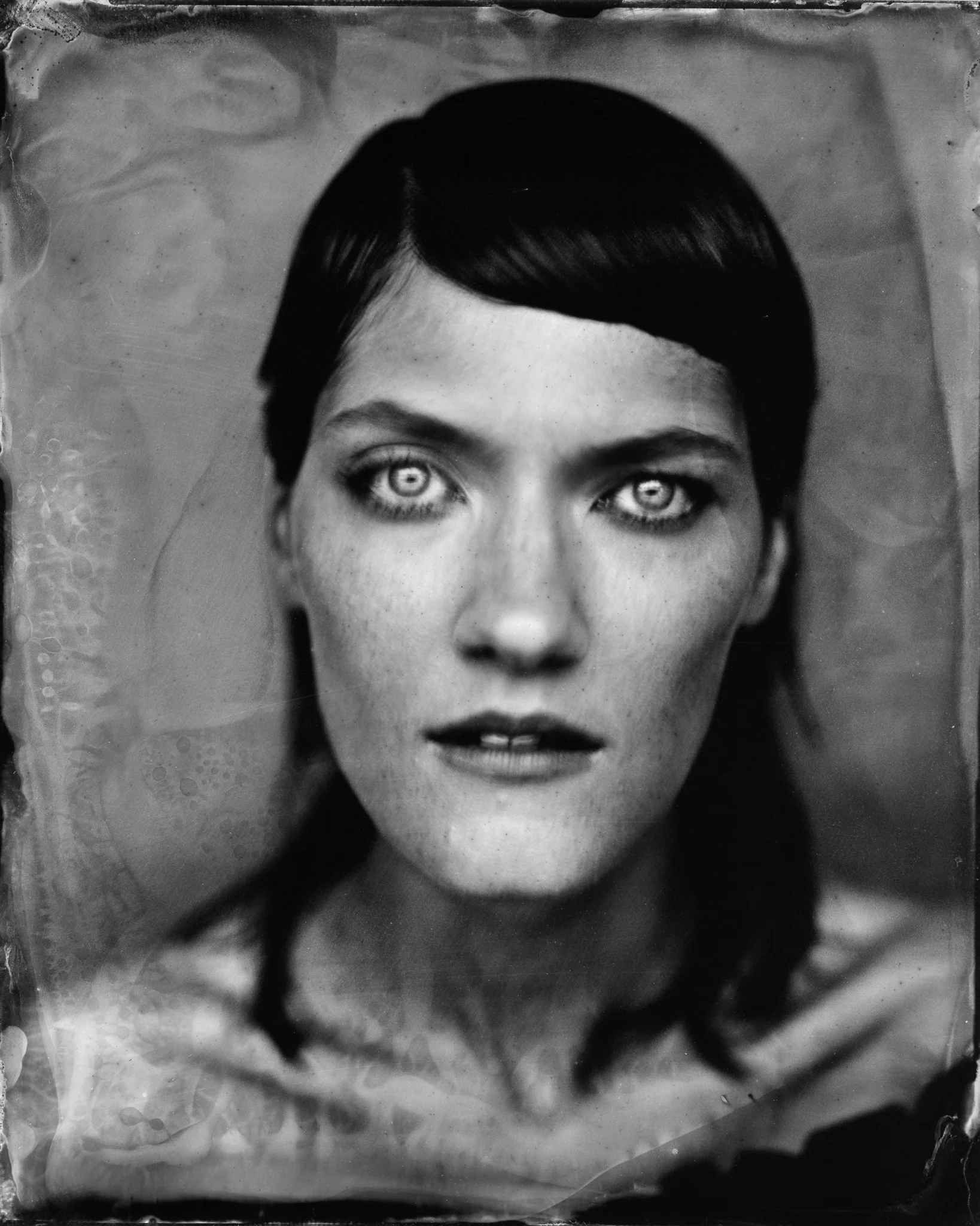 Bold Volume Mascara - Image 6